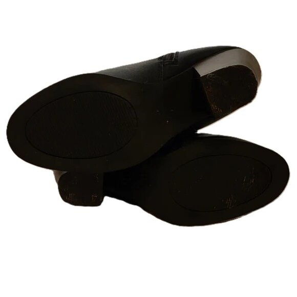 Cato black ankle boot with gold Brad accents size 8M - Picture 6 of 7